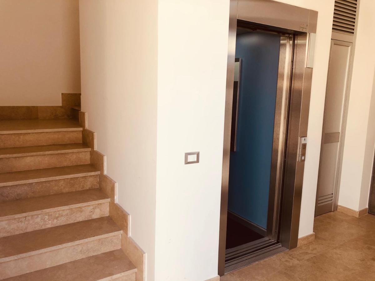 Fco Luxury Apartments 菲乌米奇诺 外观 照片